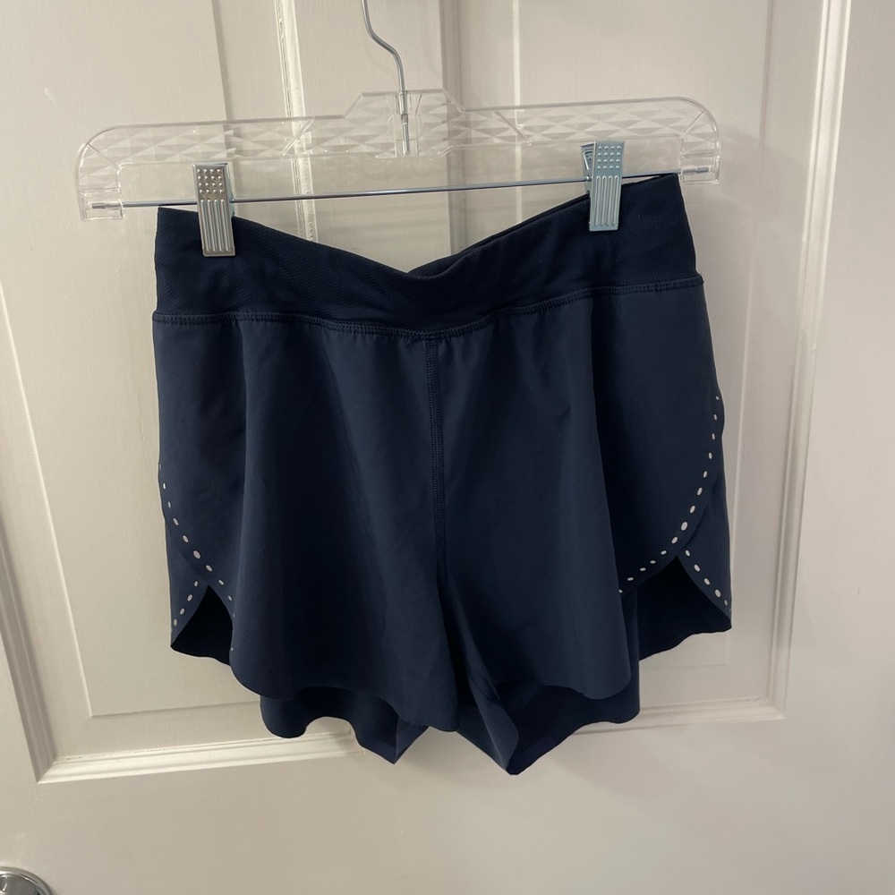 Lululemon find your pace shorts